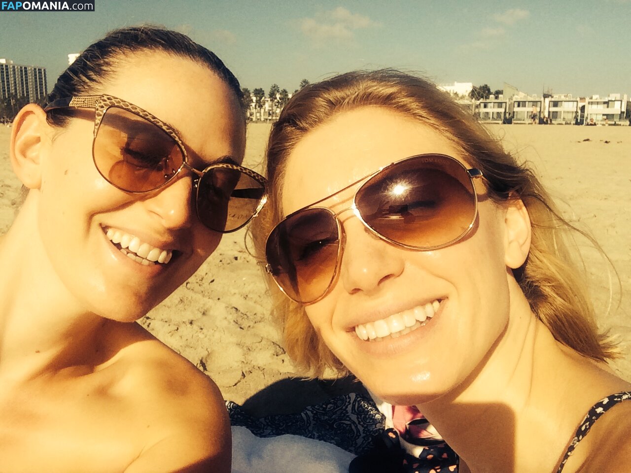 Olivia Lee Meztelen Kikerült fotó #13