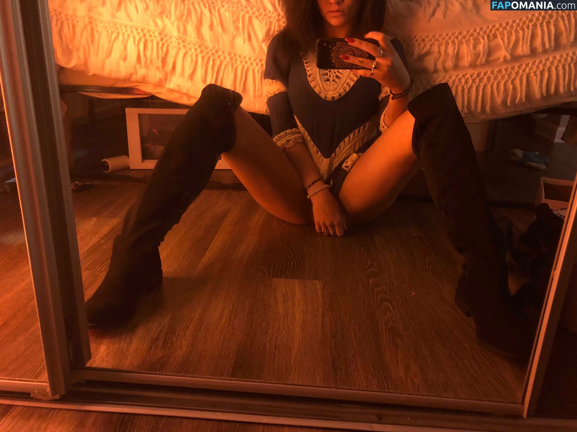 Paris Eike Meztelen Kikerült fotó #11