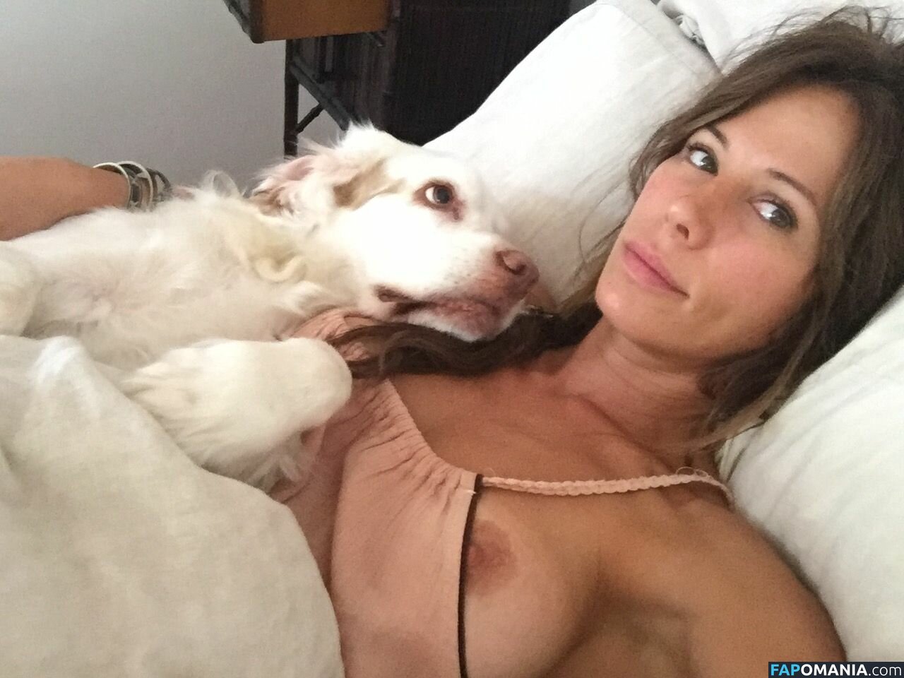Rhona Mitra Meztelen Kikerült fotó #8