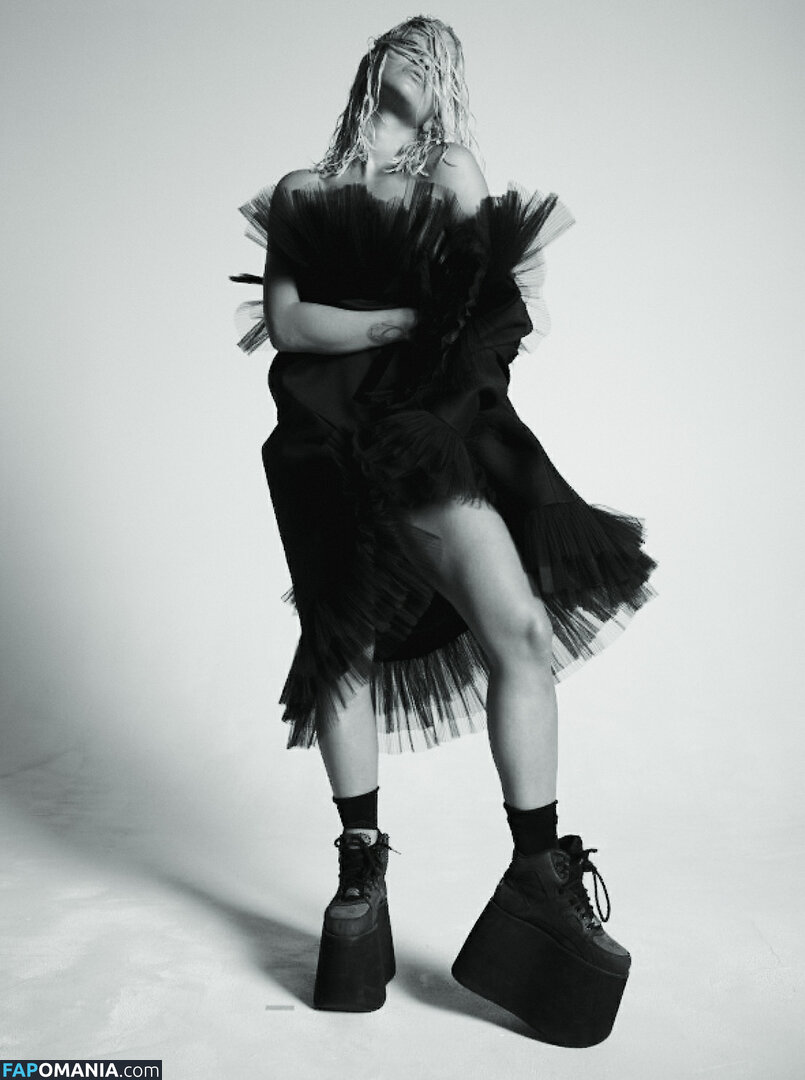 Rita Ora Meztelen Kikerült fotó #139