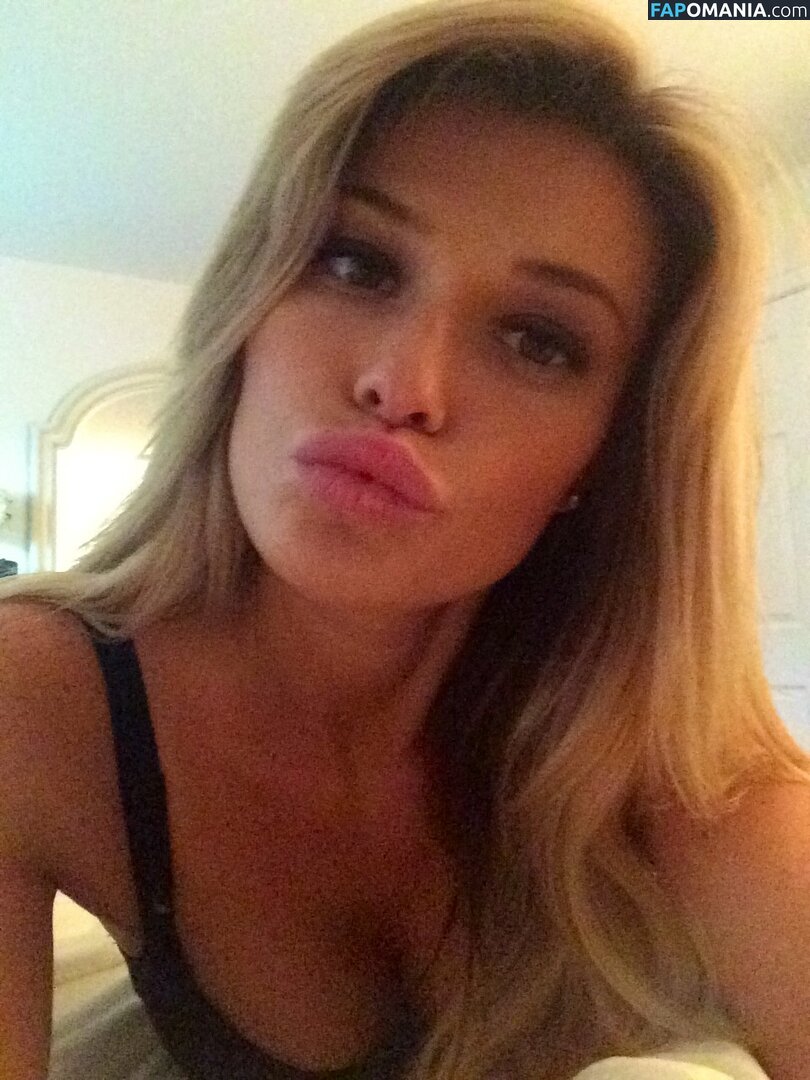 Samantha Hoopes Meztelen Kikerült fotó #15