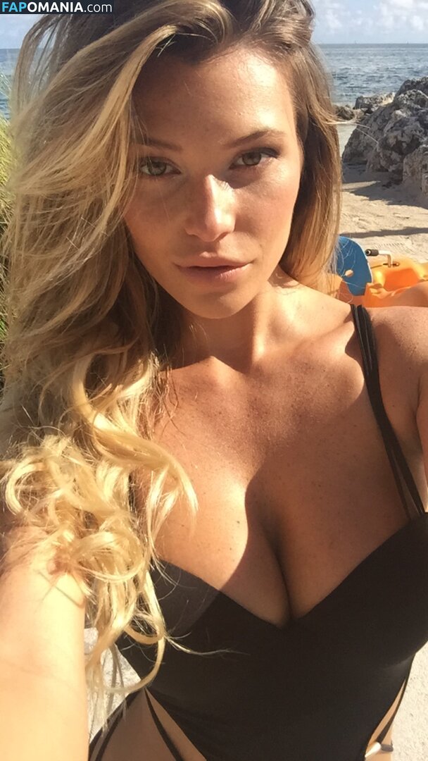 Samantha Hoopes Meztelen Kikerült fotó #74