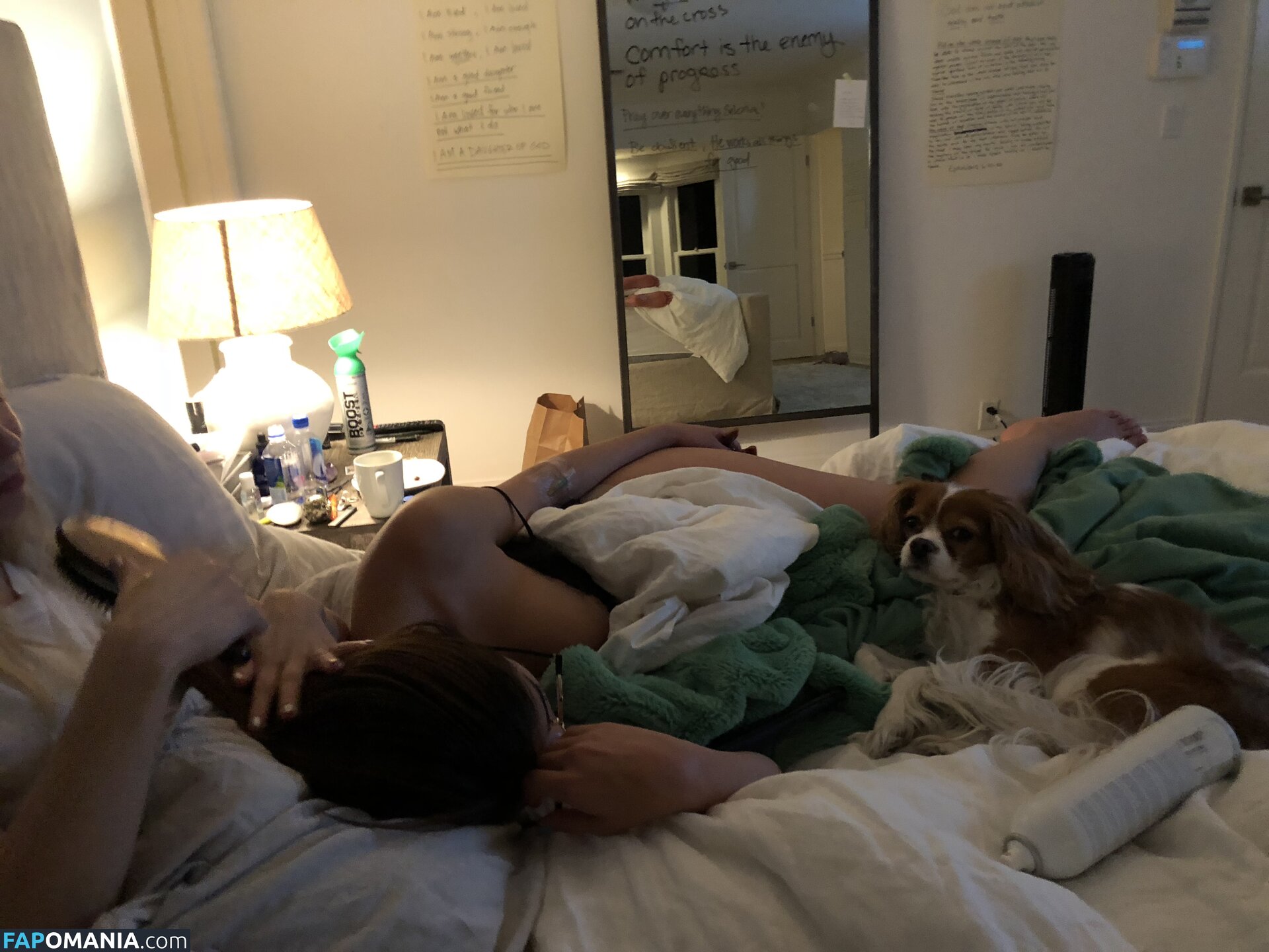 Selena Gomez Meztelen Kikerült fotó #17