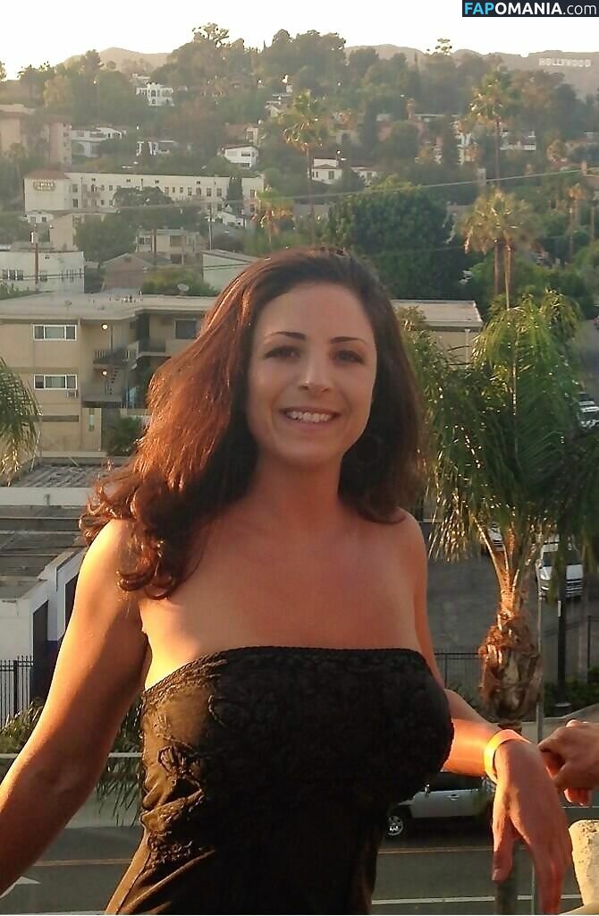 Serena Deeb Meztelen Kikerült fotó #15