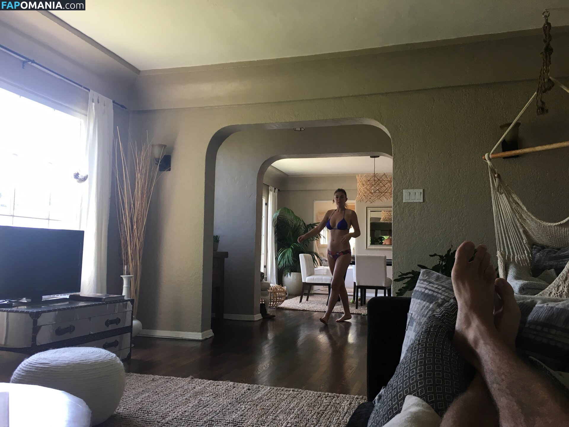 Serinda Swan Meztelen Kikerült fotó #51