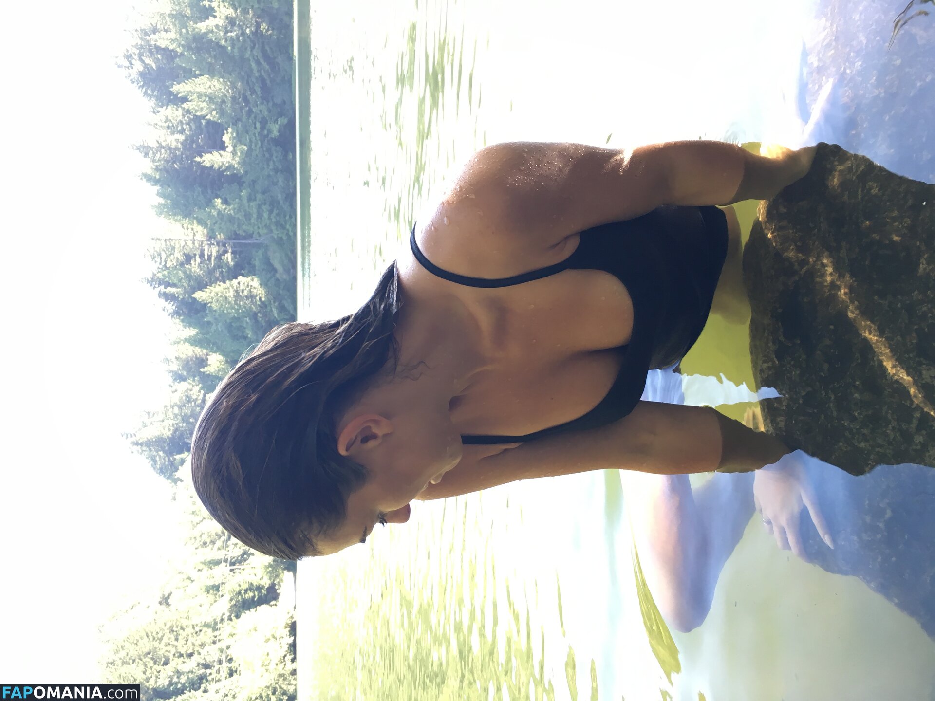 Serinda Swan Meztelen Kikerült fotó #109