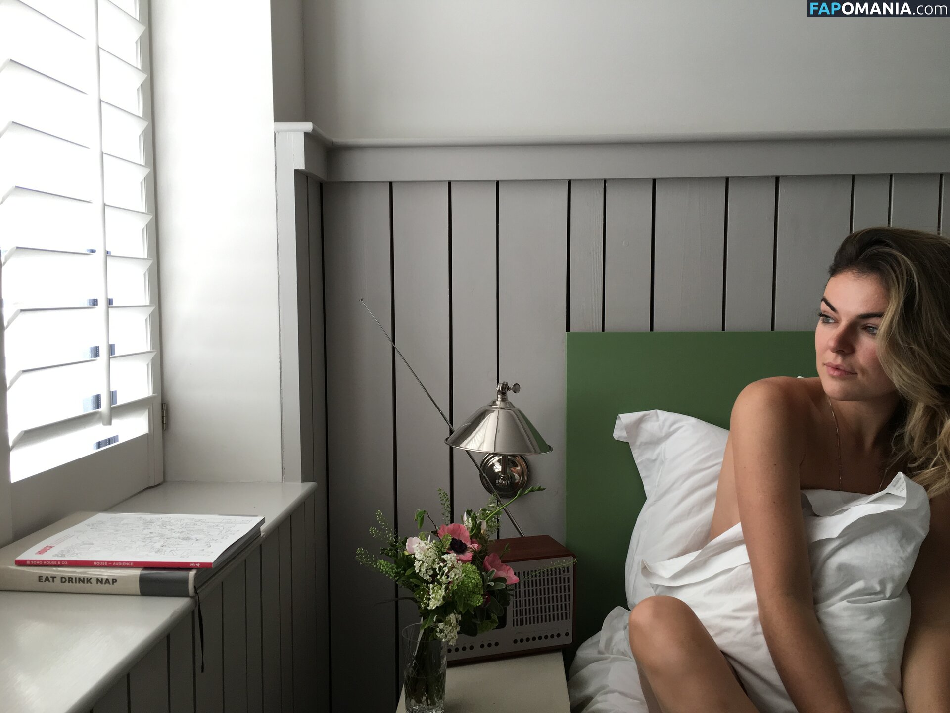 Serinda Swan Meztelen Kikerült fotó #151