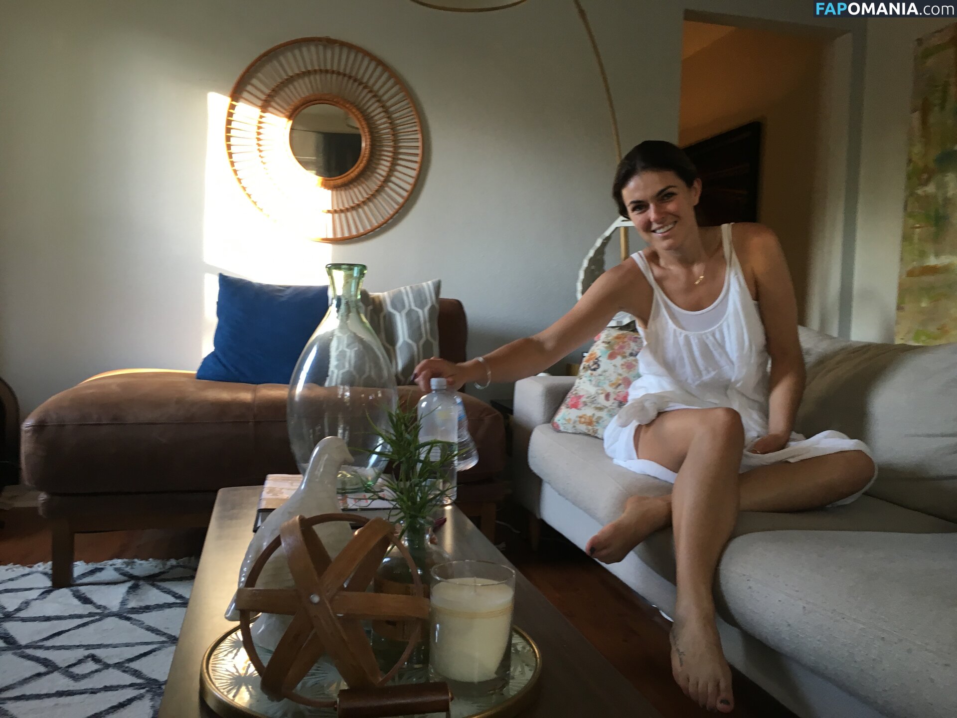 Serinda Swan Meztelen Kikerült fotó #233