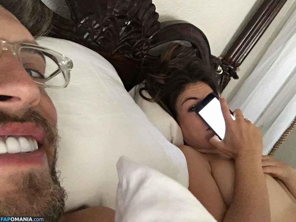 Serinda Swan Meztelen Kikerült fotó #286