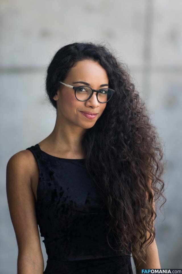 Shani Hamilton Meztelen Kikerült fotó #6