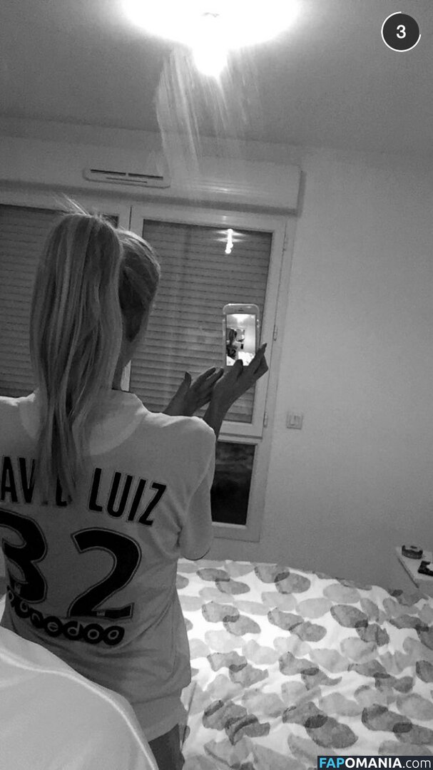 Sofia Jakobsson Meztelen Kikerült fotó #1