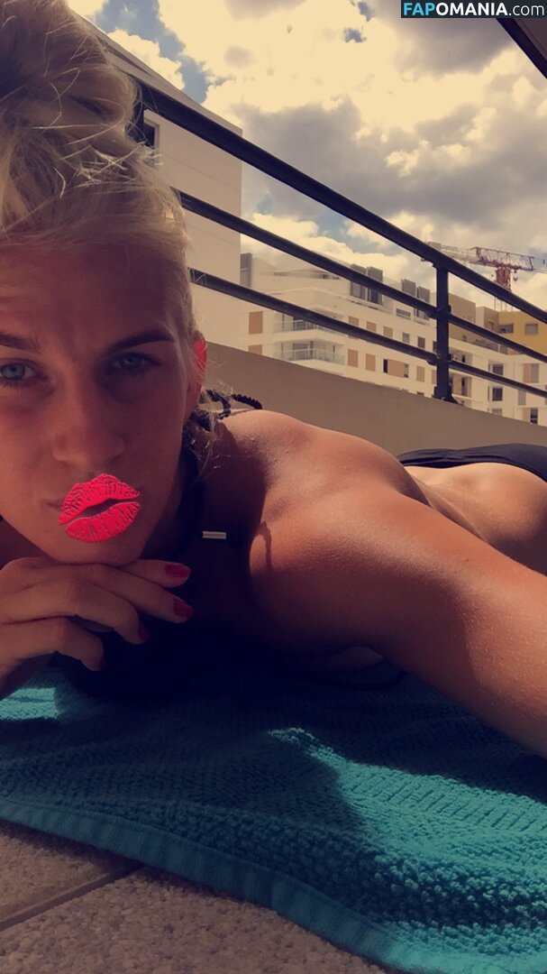 Sofia Jakobsson Meztelen Kikerült fotó #29