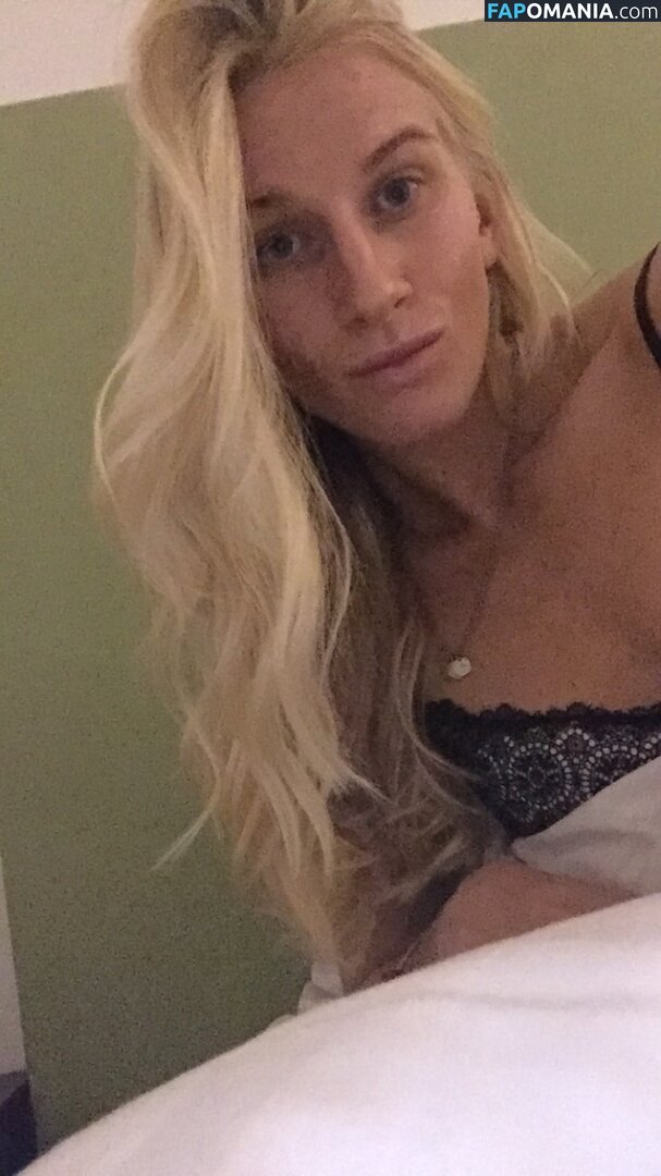 Sofia Jakobsson Meztelen Kikerült fotó #194