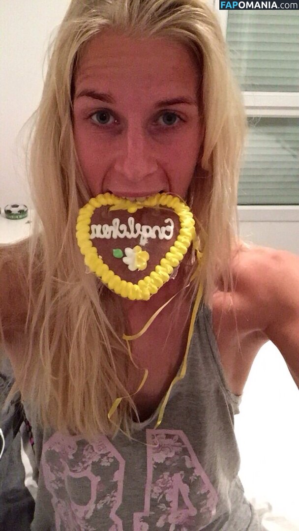 Sofia Jakobsson Meztelen Kikerült fotó #212