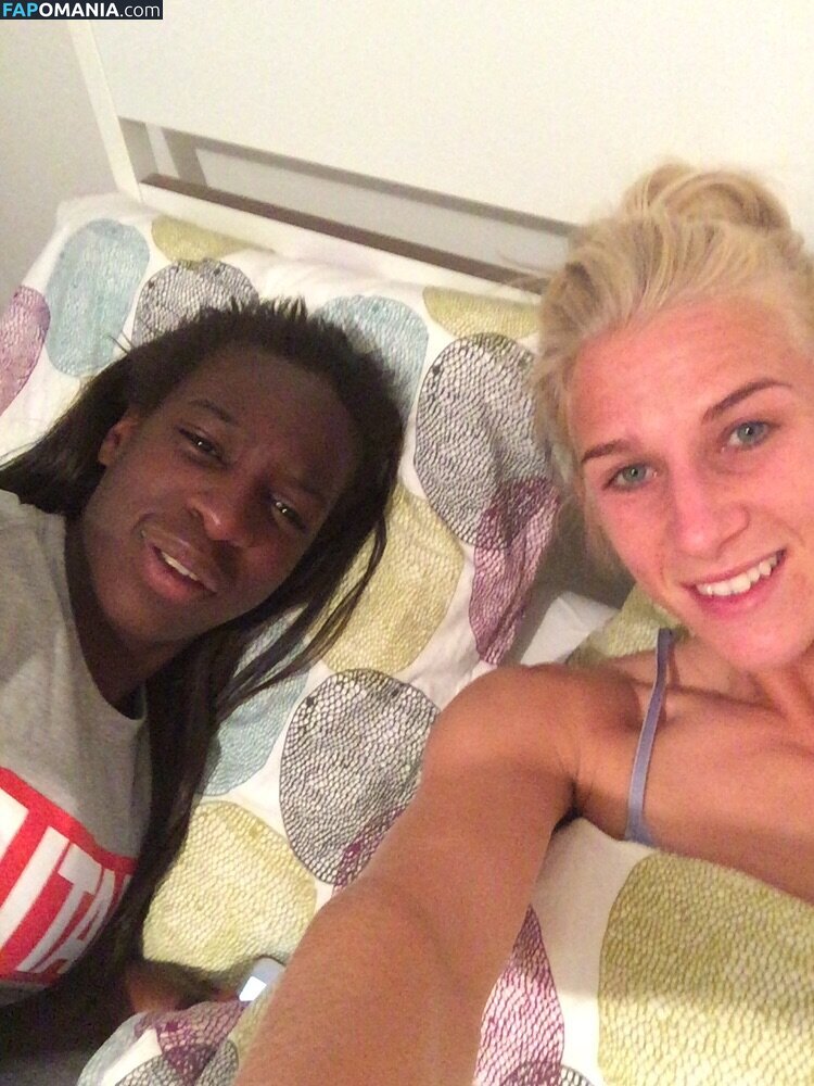 Sofia Jakobsson Meztelen Kikerült fotó #213