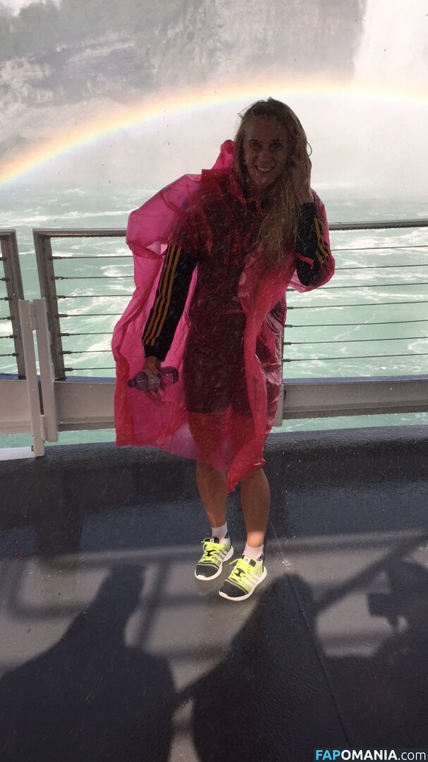 Sofia Jakobsson Meztelen Kikerült fotó #300