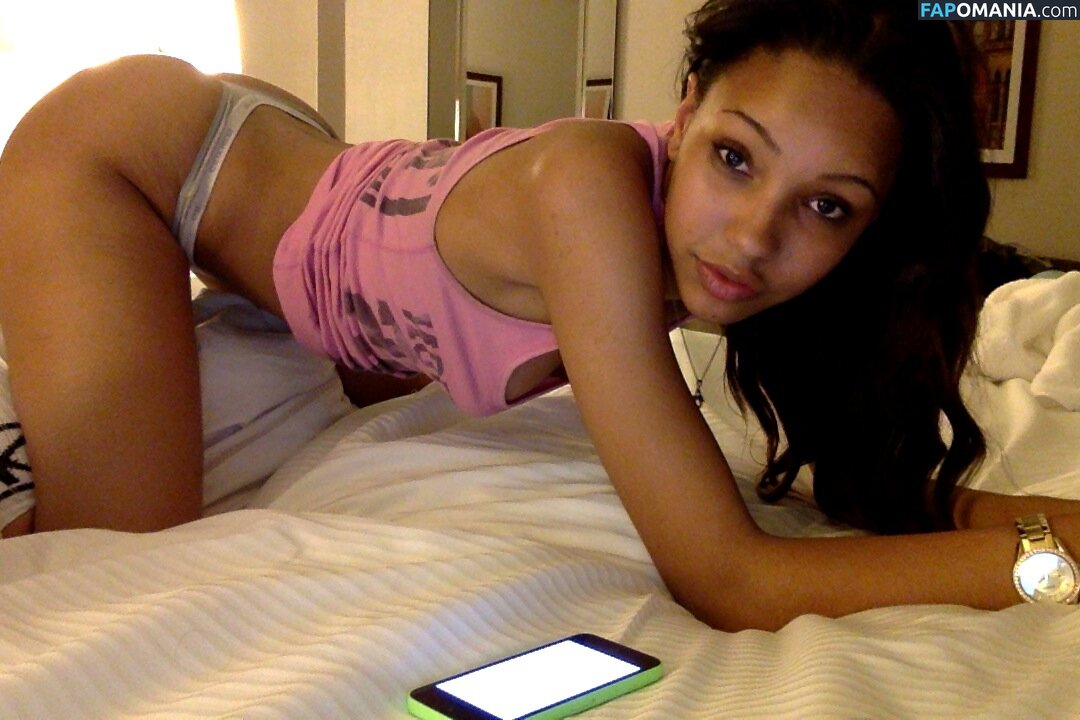 Staci Lyon Meztelen Kikerült fotó #10