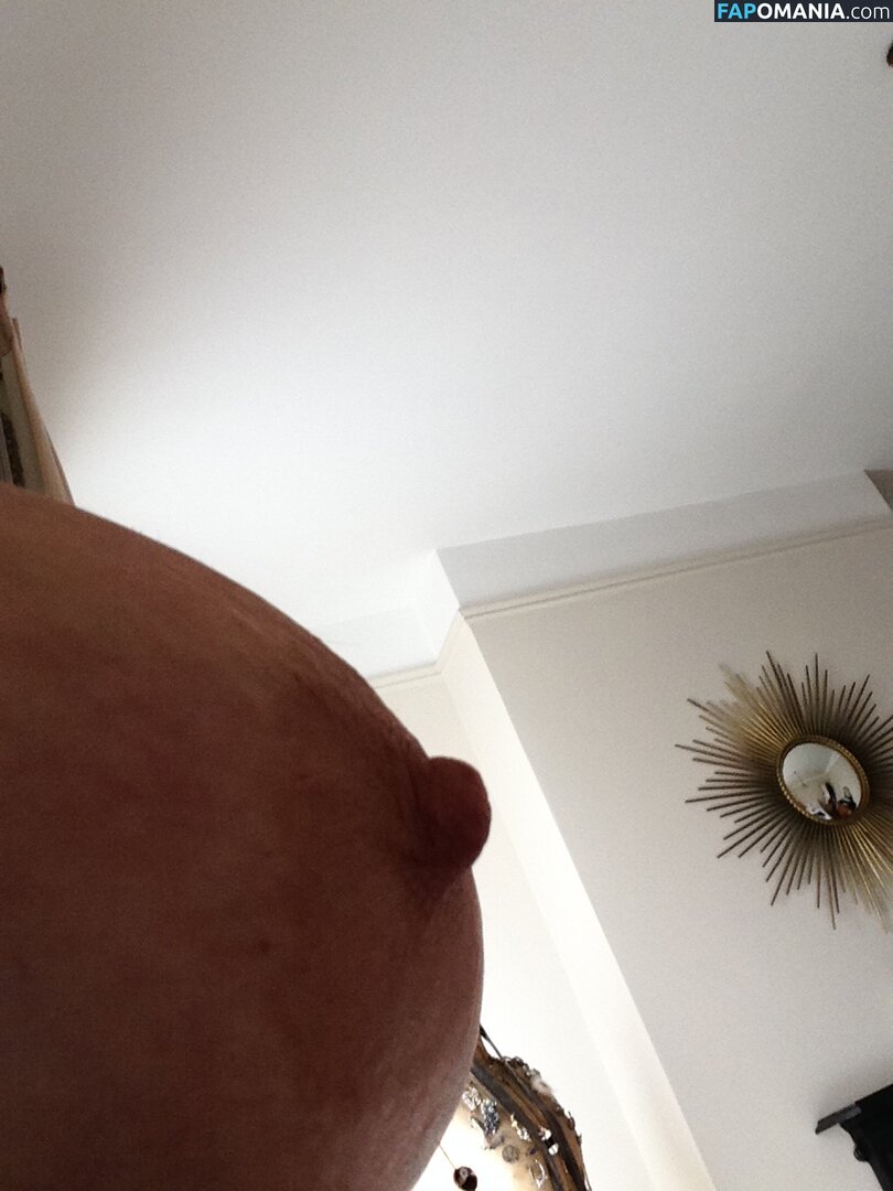 Sue Perkins Meztelen Kikerült fotó #1