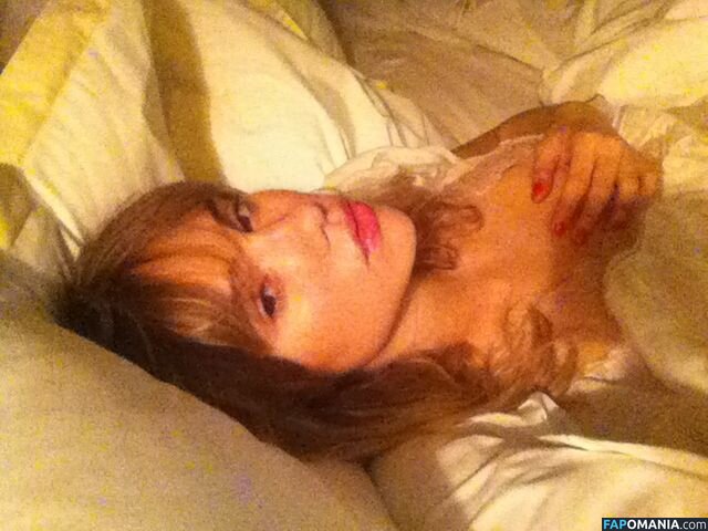 Suki Waterhouse Meztelen Kikerült fotó #51