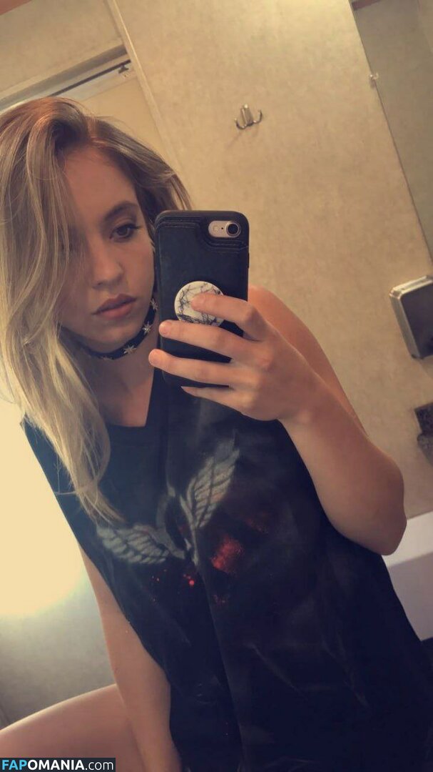 Sydney Sweeney Meztelen Kikerült fotó #4862