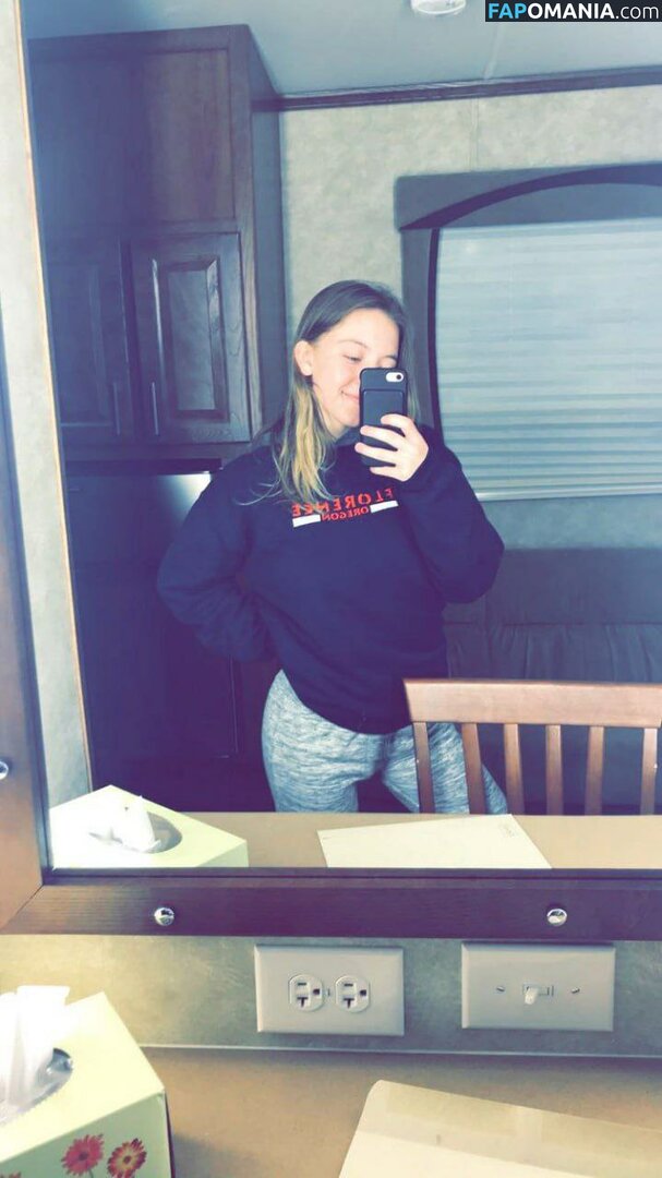 Sydney Sweeney Meztelen Kikerült fotó #4874