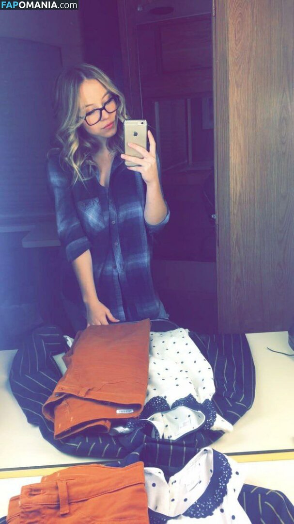 Sydney Sweeney Meztelen Kikerült fotó #4890