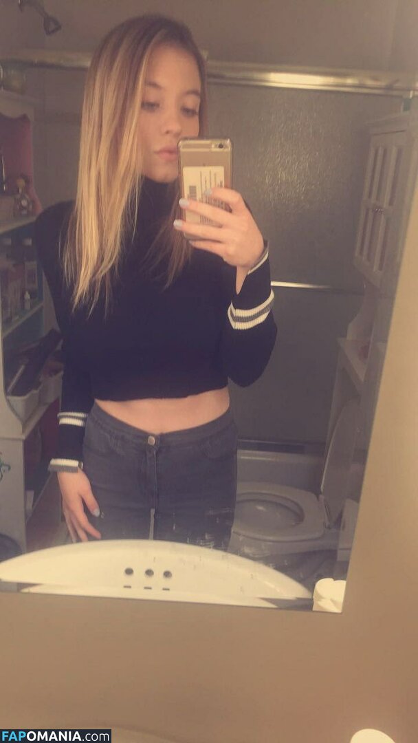 Sydney Sweeney Meztelen Kikerült fotó #4892