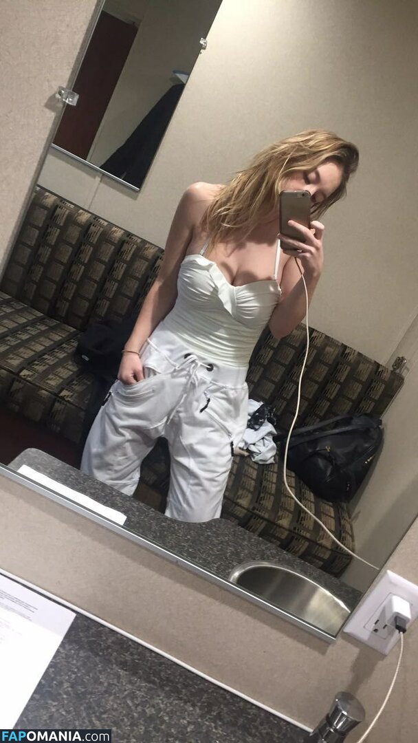 Sydney Sweeney Meztelen Kikerült fotó #4896