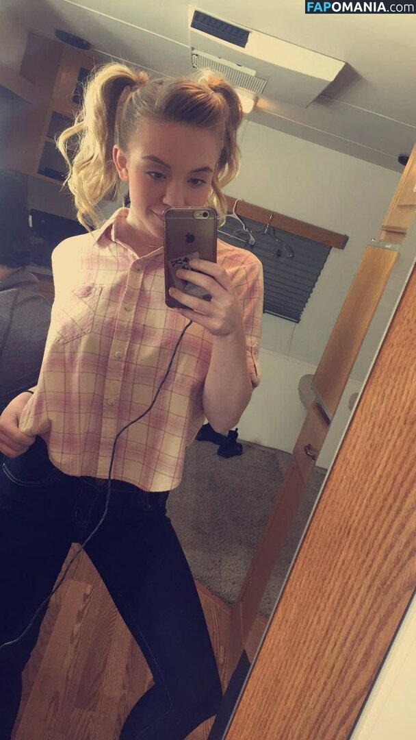 Sydney Sweeney Meztelen Kikerült fotó #4898