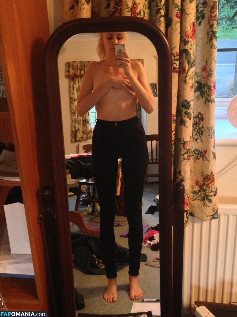 Tamsin Egerton Meztelen Kikerült fotó #1