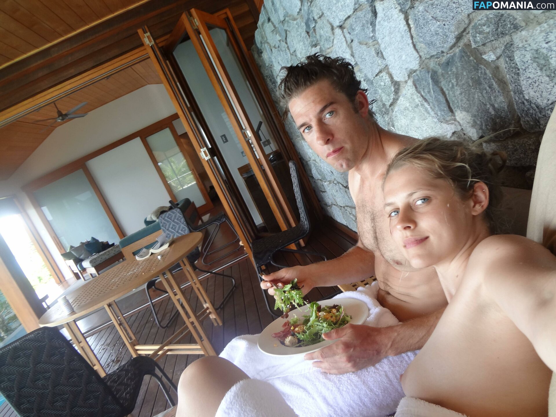 Teresa Palmer Meztelen Kikerült fotó #18