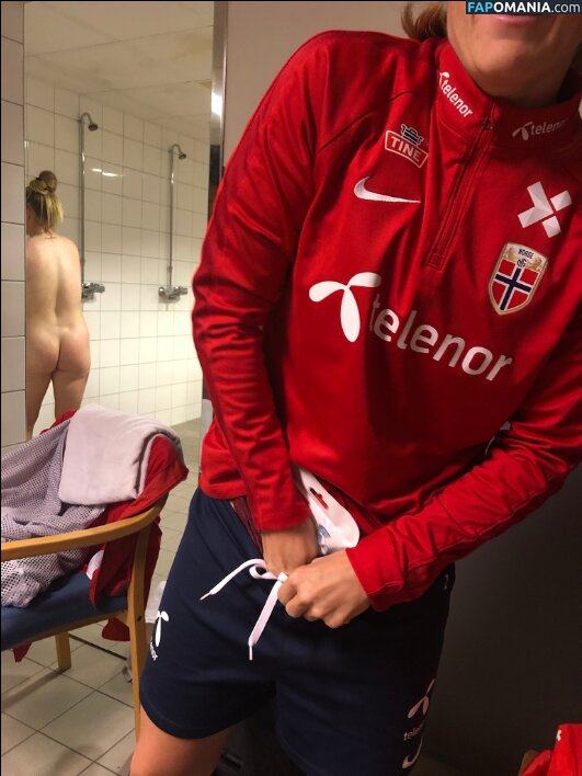 Therese Sessy Asland Meztelen Kikerült fotó #3