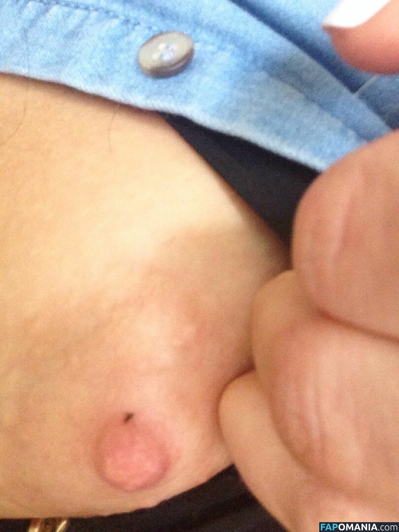 Twinnie Lee Moore Meztelen Kikerült fotó #5