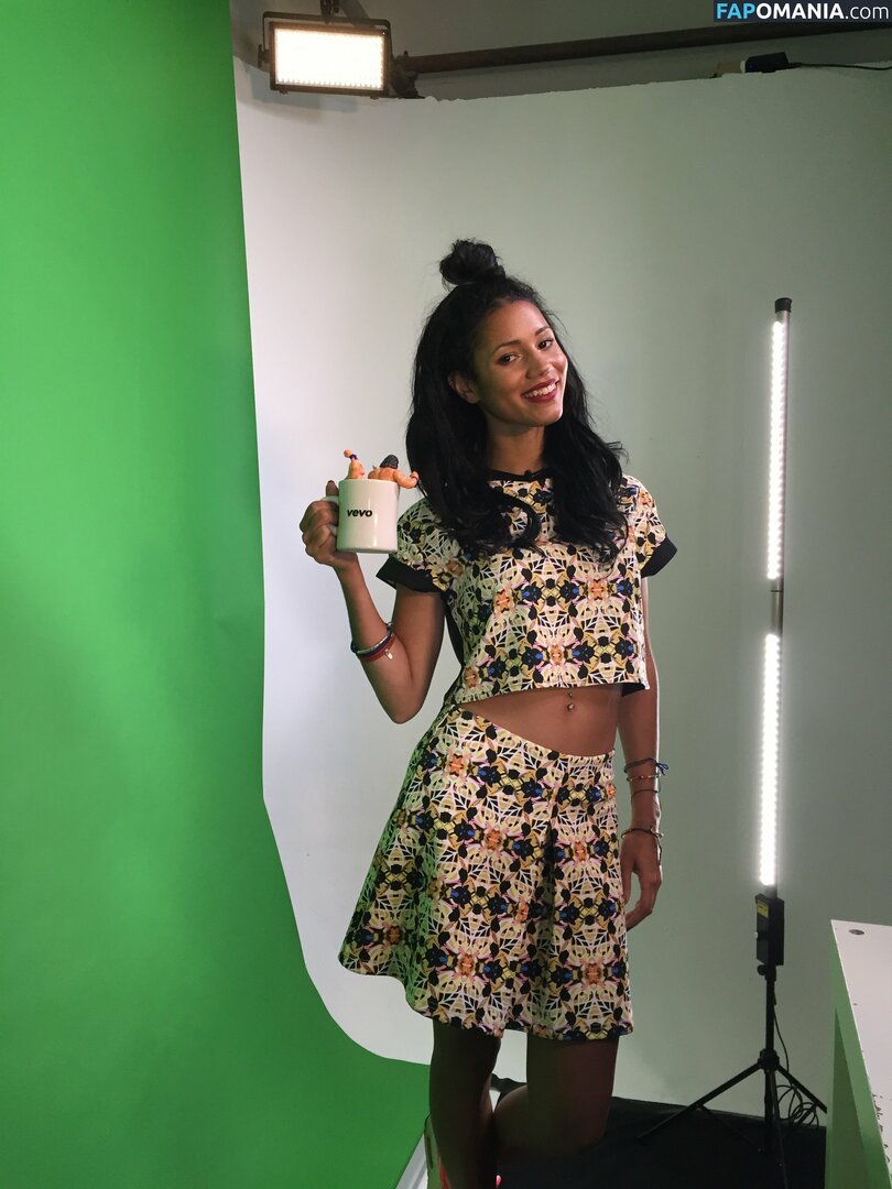 Vick Hope Meztelen Kikerült fotó #267