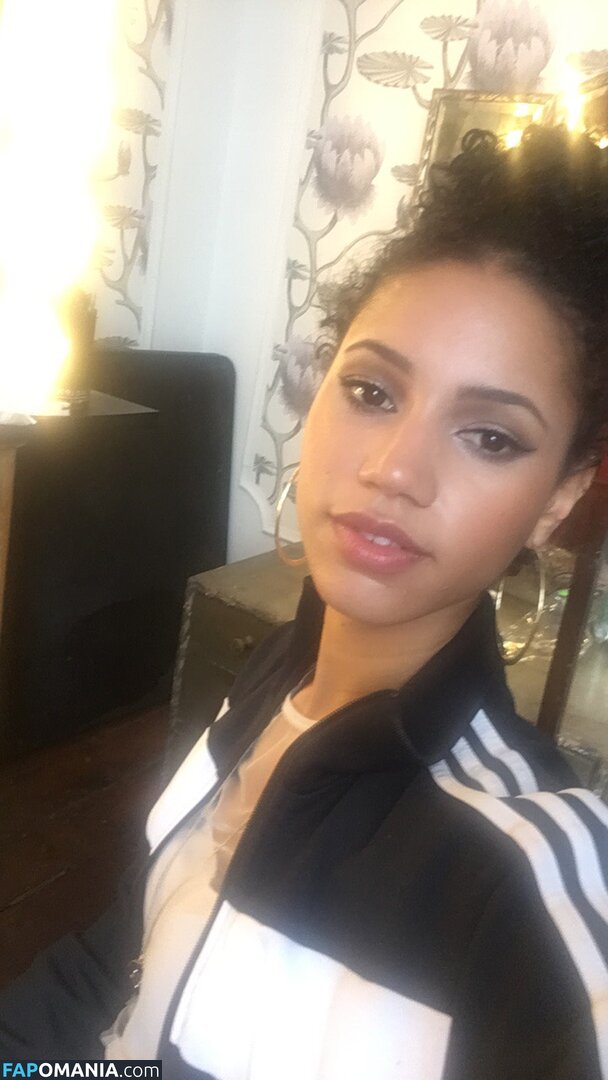 Vick Hope Meztelen Kikerült fotó #339