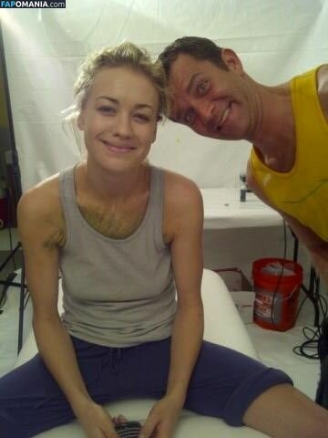 Yvonne Strahovski Meztelen Kikerült fotó #27