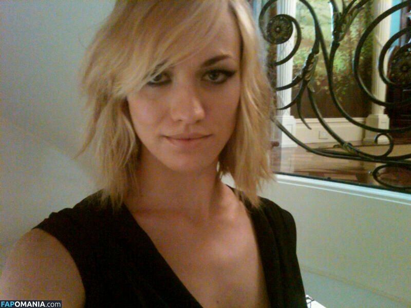 Yvonne Strahovski Meztelen Kikerült fotó #40