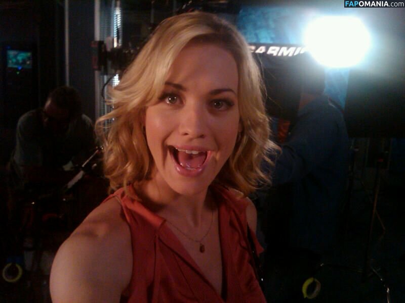 Yvonne Strahovski Meztelen Kikerült fotó #47
