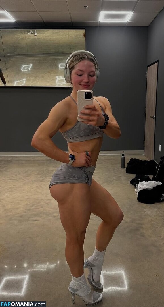 Addison Shields / addisonbrinley Meztelen OnlyFans  Kikerült fotó #2