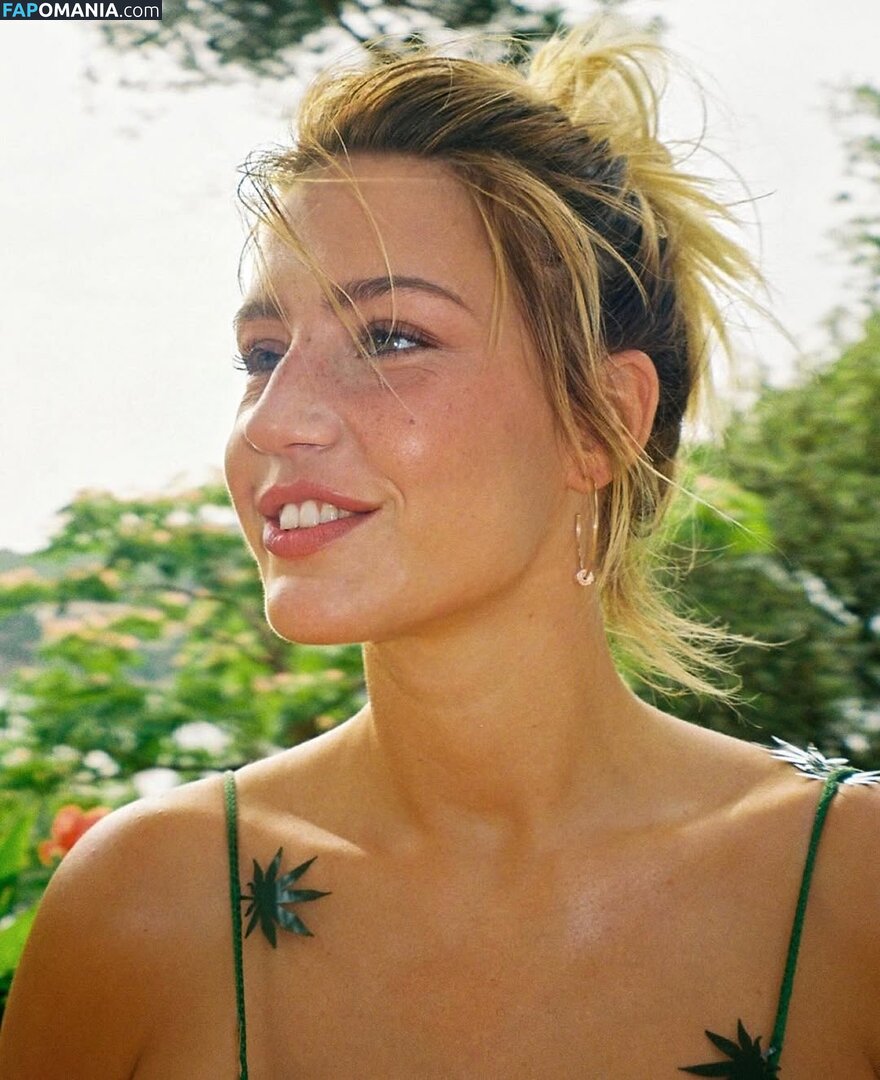 Adele Exarchopoulos / adeleexarchopoulos Meztelen OnlyFans  Kikerült fotó #208