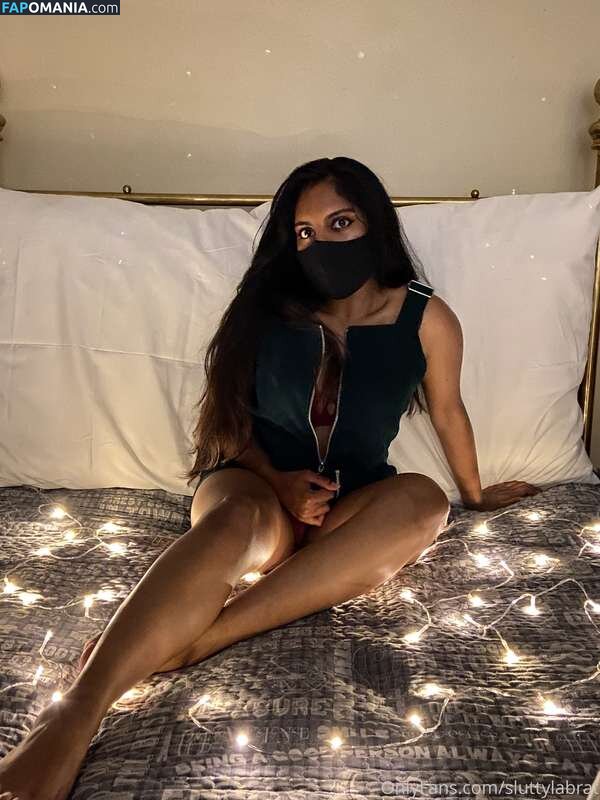 Adhana / sluttylabrat Meztelen OnlyFans  Kikerült fotó #3