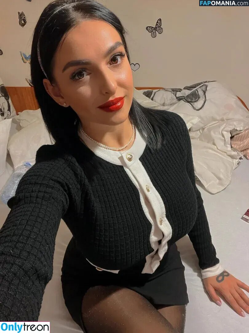 Adriana Donici Meztelen OnlyFans  Kikerült fotó #2