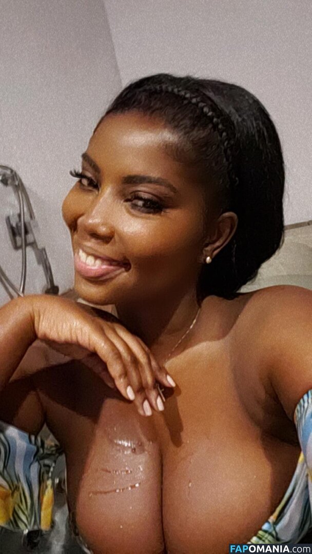 Afrolatina / afrolatinas_ / ebony latinas Meztelen OnlyFans  Kikerült fotó #10