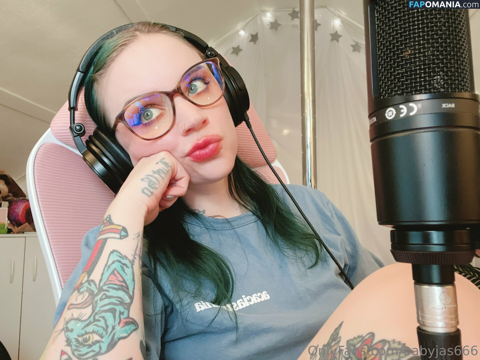 Ahptik / babyjas666 / babyjascb / girlfriends.girlfriend Meztelen OnlyFans  Kikerült fotó #27