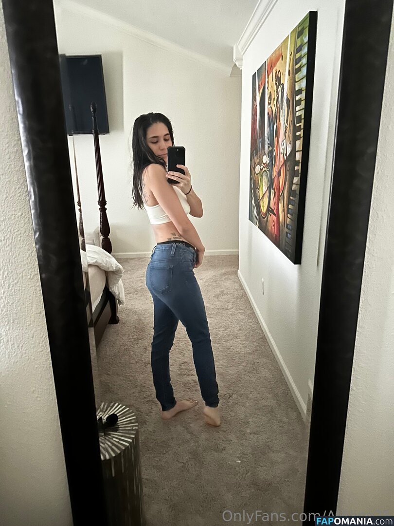 alalice25 / alicealice25 Meztelen OnlyFans  Kikerült fotó #4