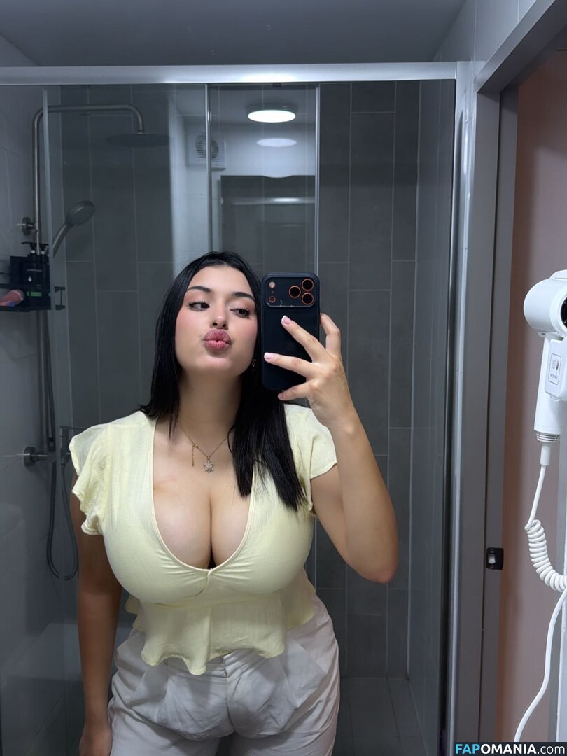 alejandramotta__ Meztelen OnlyFans  Kikerült fotó #3