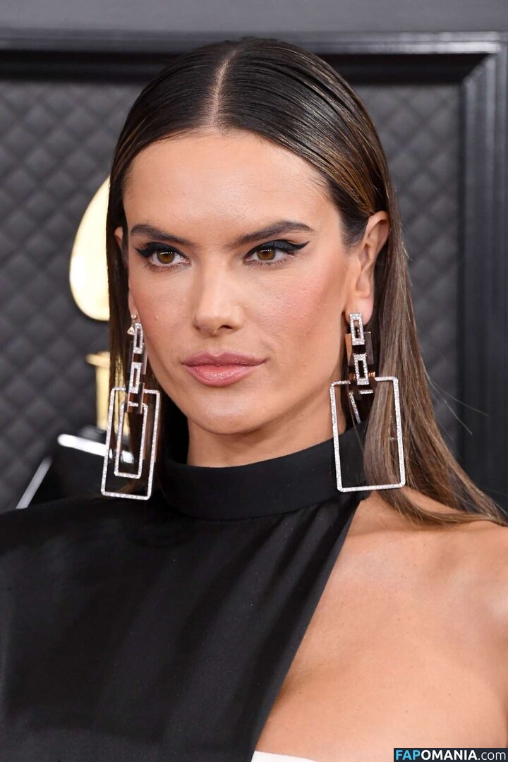 Alessandra / Alessandra Ambrosio / aleambrosio / alelovesanja / alessandraambrosio / https: Meztelen OnlyFans  Kikerült fotó #1592
