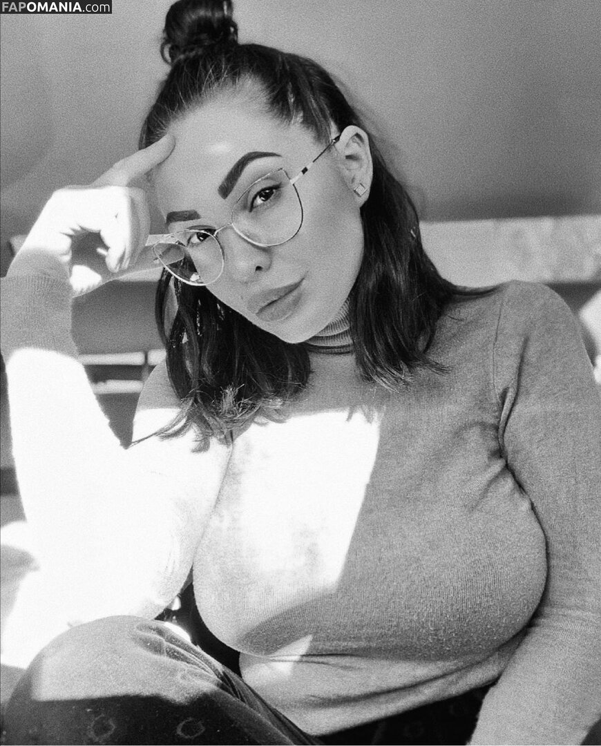 Alexanda Rusu Meztelen OnlyFans  Kikerült fotó #19