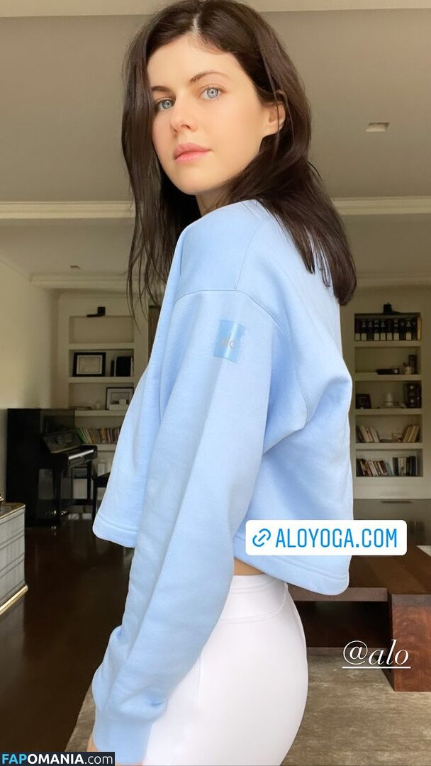 Alexandra Daddario / alexandradaddario Meztelen OnlyFans  Kikerült fotó #2066