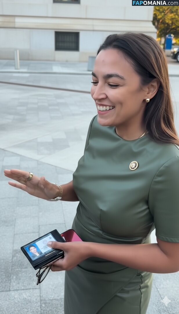 AOC / Alexandria Ocasio-Cortez Meztelen OnlyFans  Kikerült fotó #173